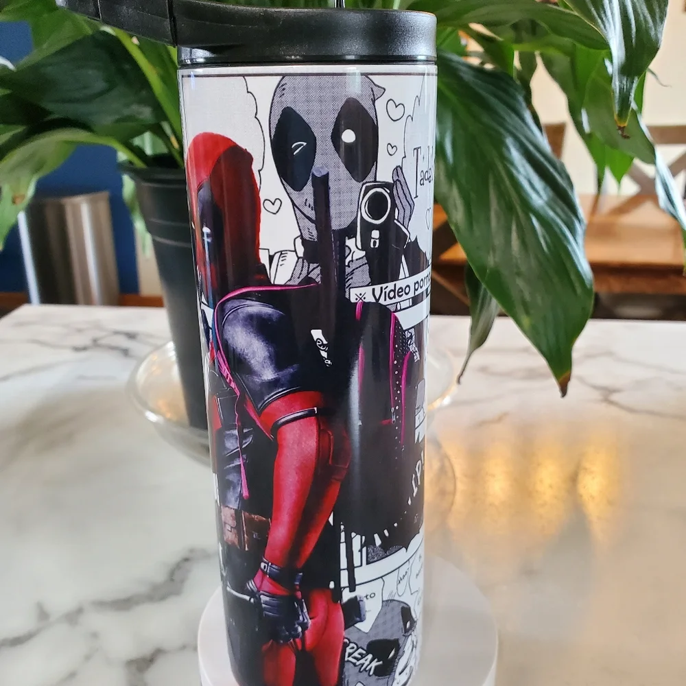 Deadpool Comic Strip 20oz Tumbler 🎉sale